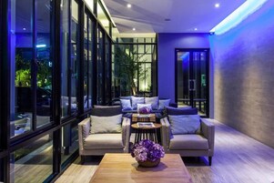 Sala de estar en el lobby