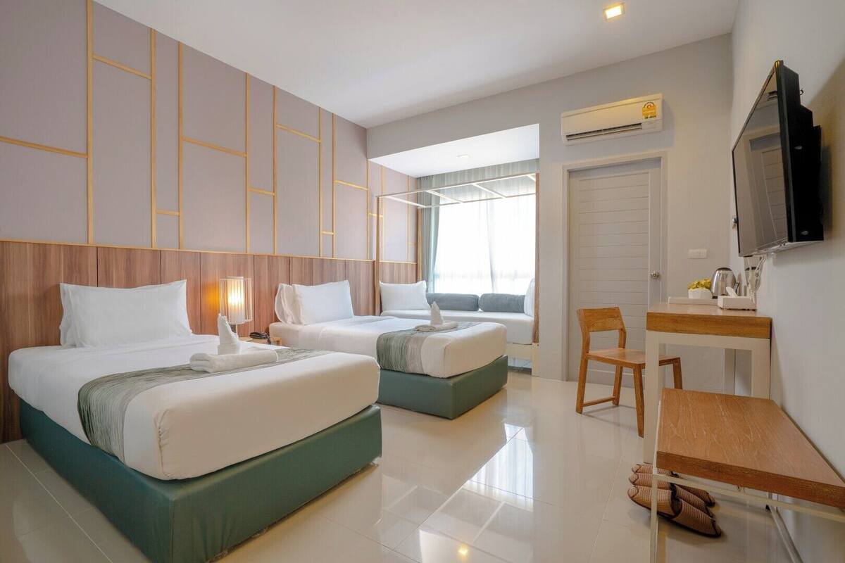 Triple with 3 Single Beds Room | 책상, 암막 커튼, 무료 WiFi