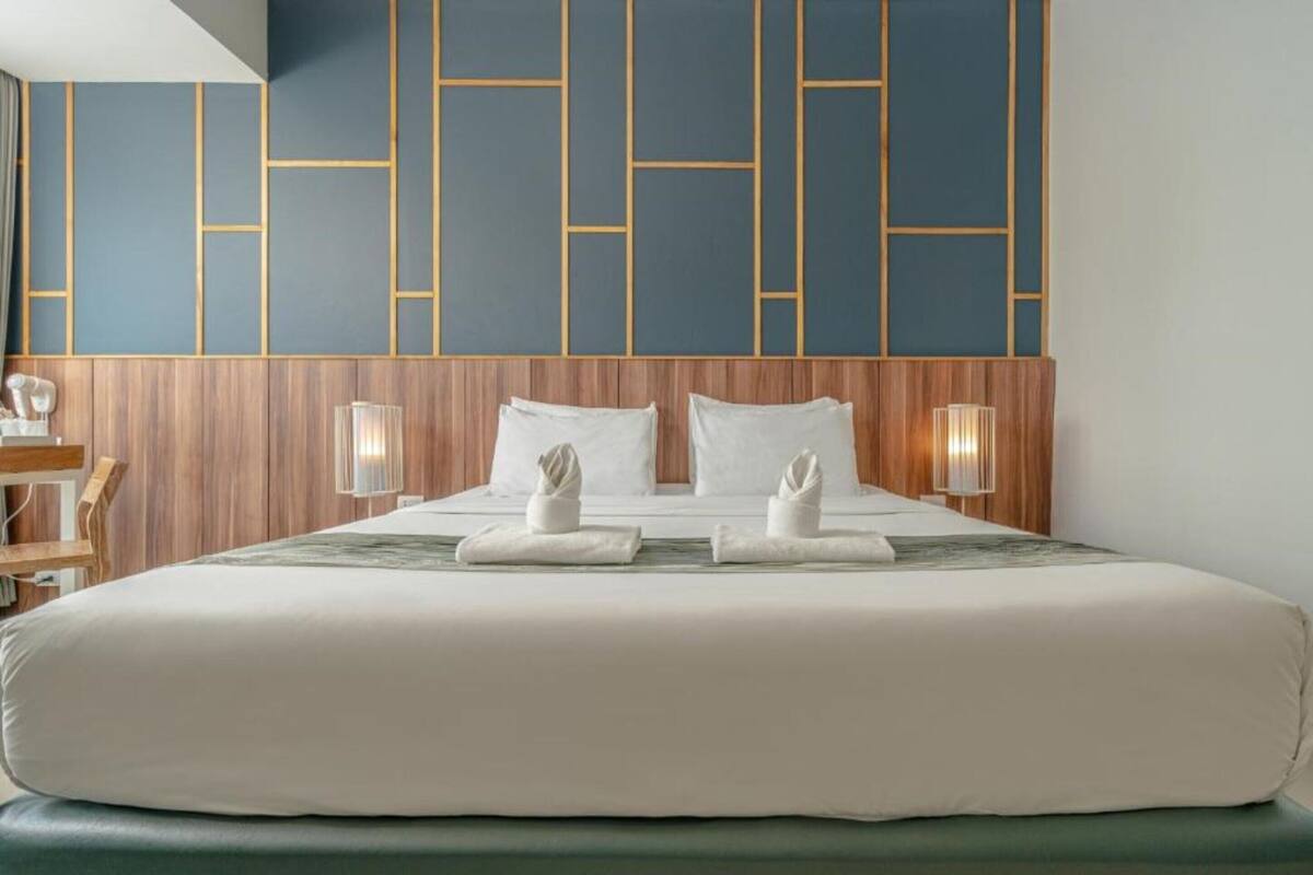 Deluxe Double Room  | 책상, 암막 커튼, 무료 WiFi