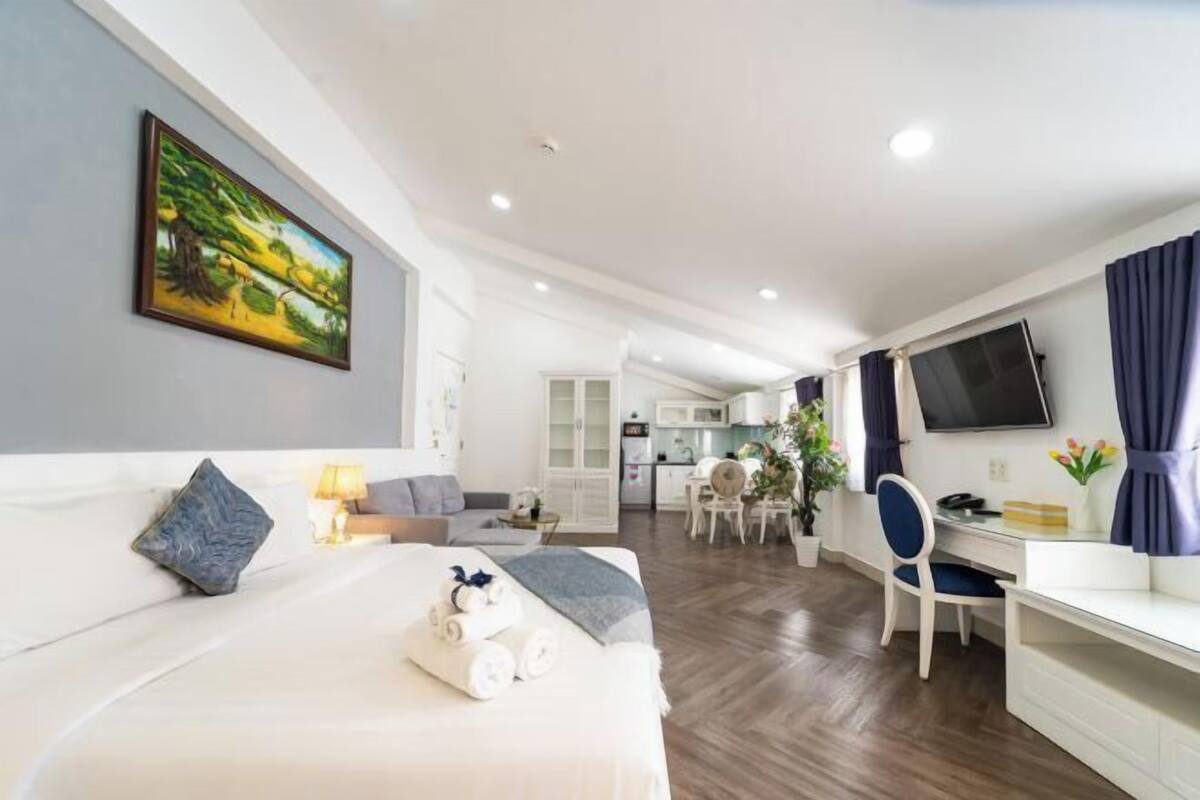 1 bedroom, minibar, in-room safe, desk