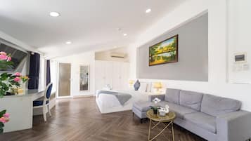 Family Apartment | 1 bedroom, minibar, in-room safe, desk