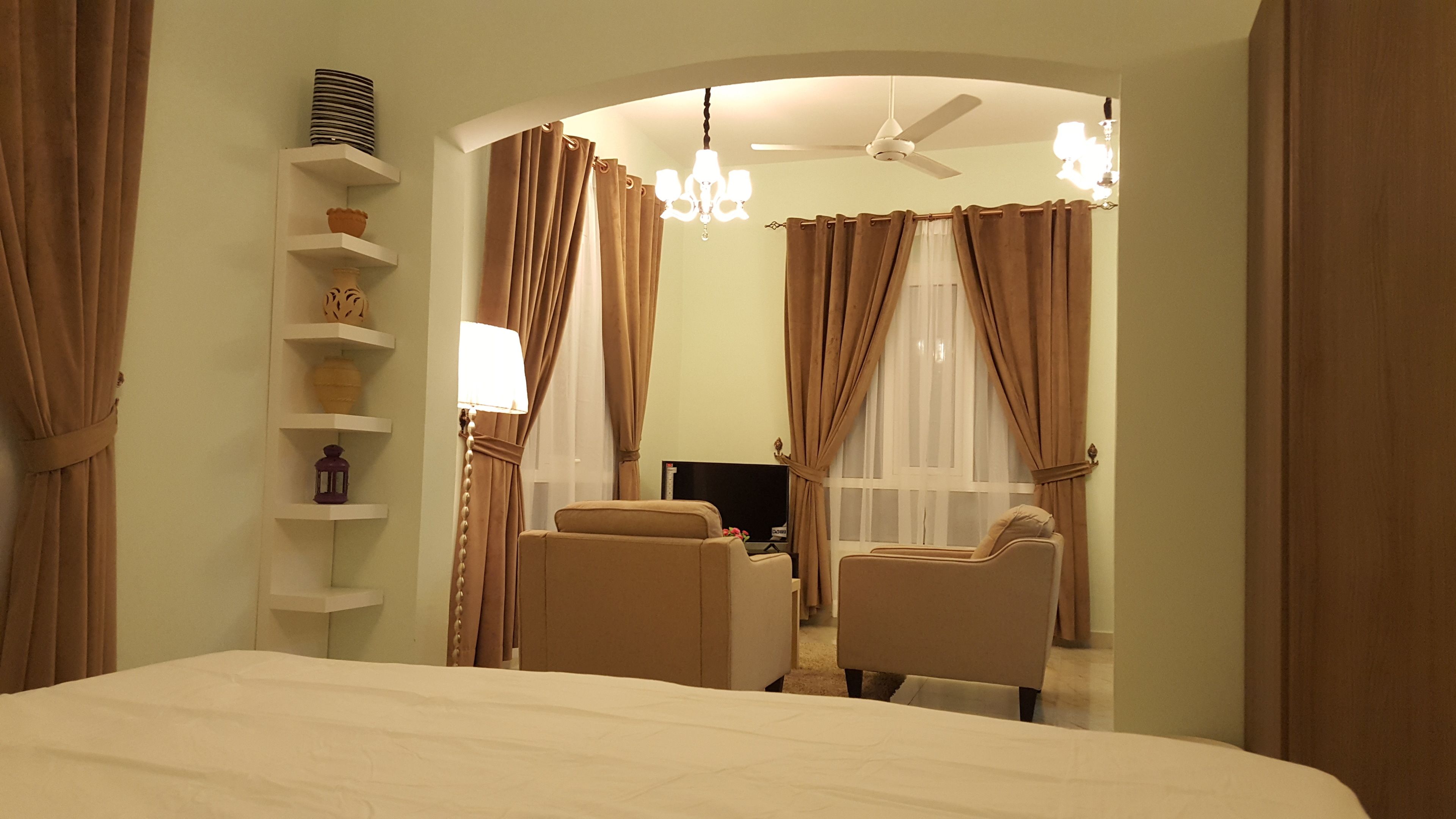 Suite, 1 Schlafzimmer | Wohnbereich | Flachbildfernseher