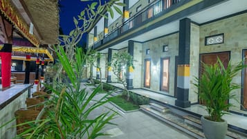 Halaman properti