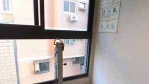 Unclassified image, 3 of 21, button - Enjoy Feng Chia (Taichung)