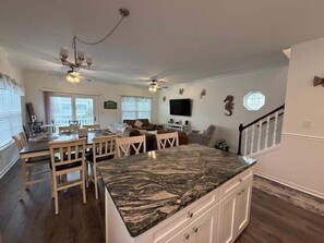 Interior - 5 By The Sea (Surfside Beach)