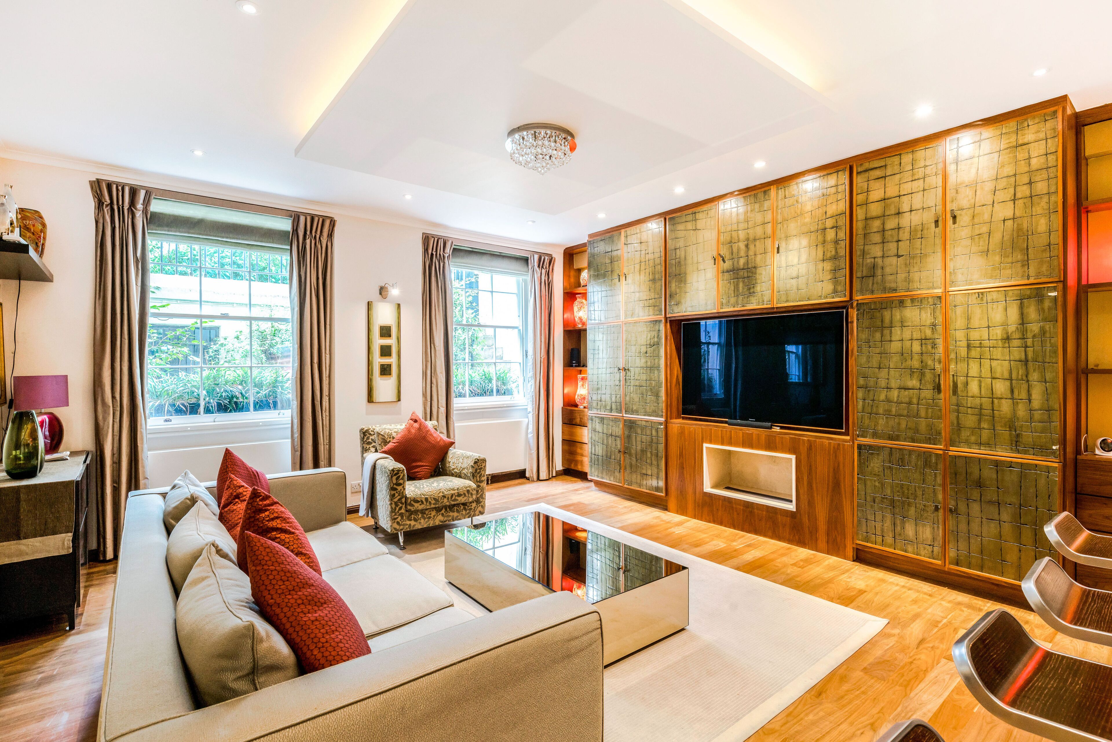 Smart TV, DVD player