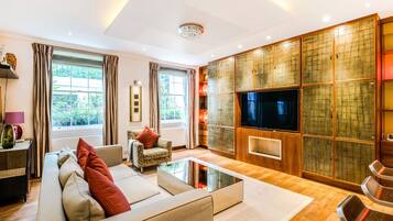 Smart TV, DVD player