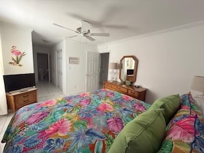 2 bedrooms, iron/ironing board, WiFi - South Shores I 3 (Surfside Beach)