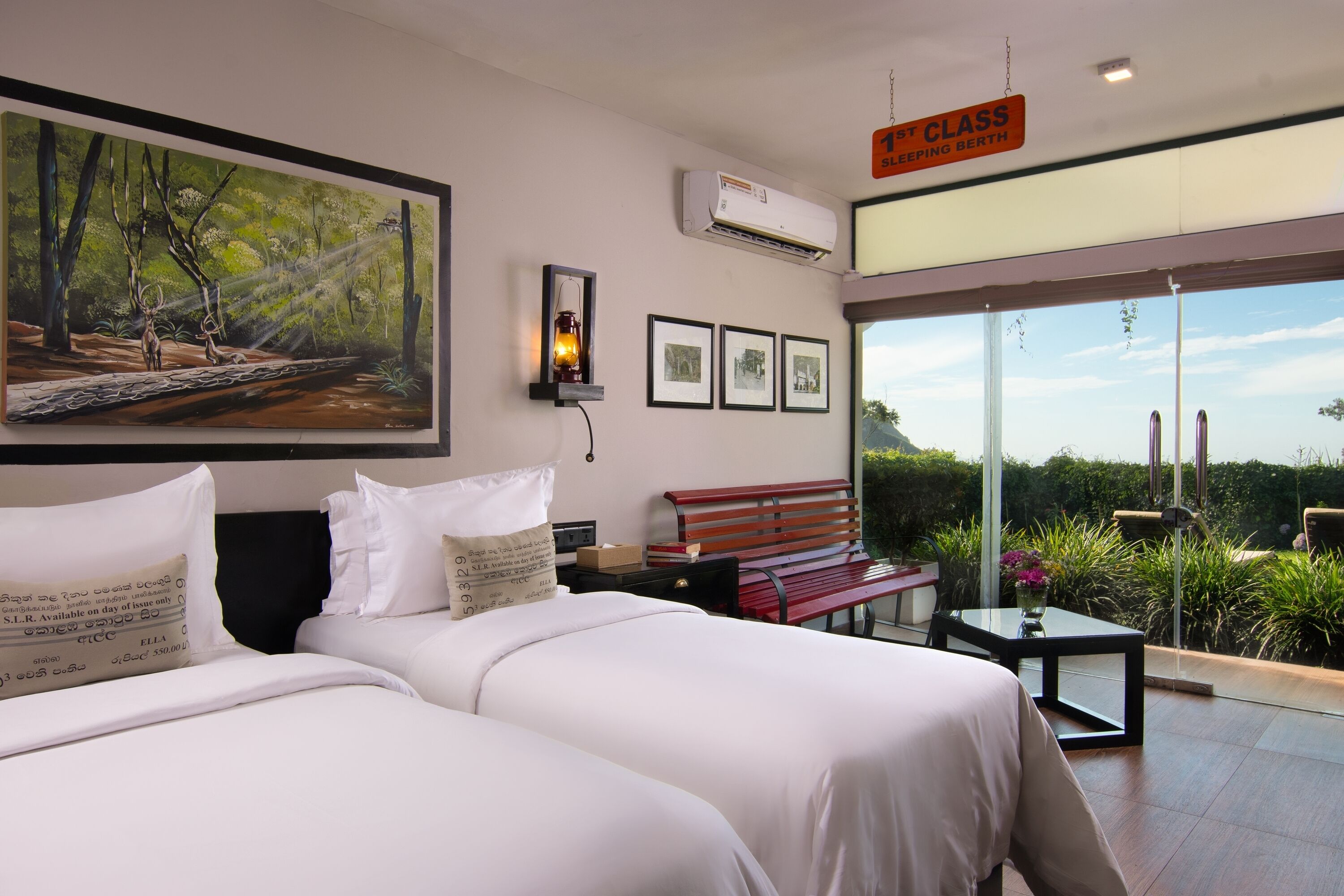 premier room, air conditioning, mountain view | extra beds