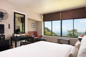 Chambre « Premier », climatisation, vue montagne