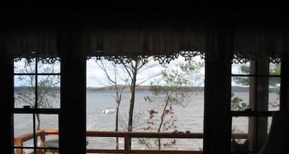 ERIKOINEN PITKÄN VIIKKOJEN EDISTÄMINEN W / CHECKIN FRI 12PM & CHECKOUT SUN 4PM