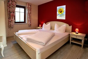 Bureau, chambres insonorisées, Wi-Fi gratuit, draps fournis