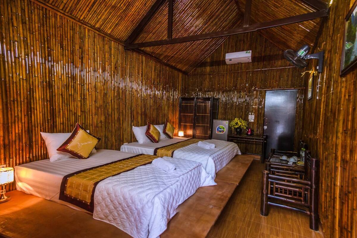 bungalow triple | minibar, in-room safe, desk, soundproofing