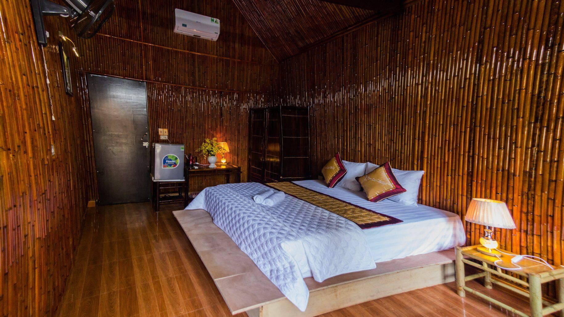 bungalow double | minibar, in-room safe, desk, soundproofing