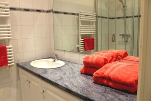 Ducha, toallas