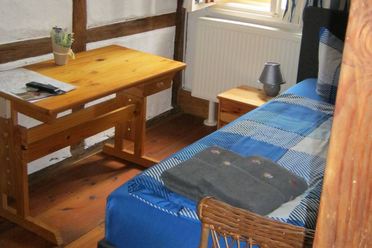 Desk, soundproofing, free cots/infant beds, rollaway beds