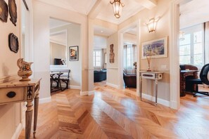 Interior - Luxury Suite Apartment of 200sqm with terrace (Firenze)