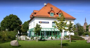 Front of property - Hotel Landsberg (Landsberg)