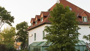 Front of property - Hotel Landsberg (Landsberg)
