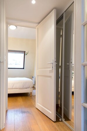 1 bedroom, iron/ironing board, WiFi, bed sheets - Coquelicot | Delightful 1 Bedroom Apt near Eiffel Tower (Paris)
