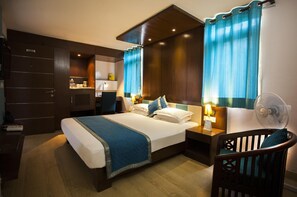 1 chambre, minibar, fer et planche à repasser