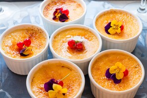 Desayuno estilo bufé