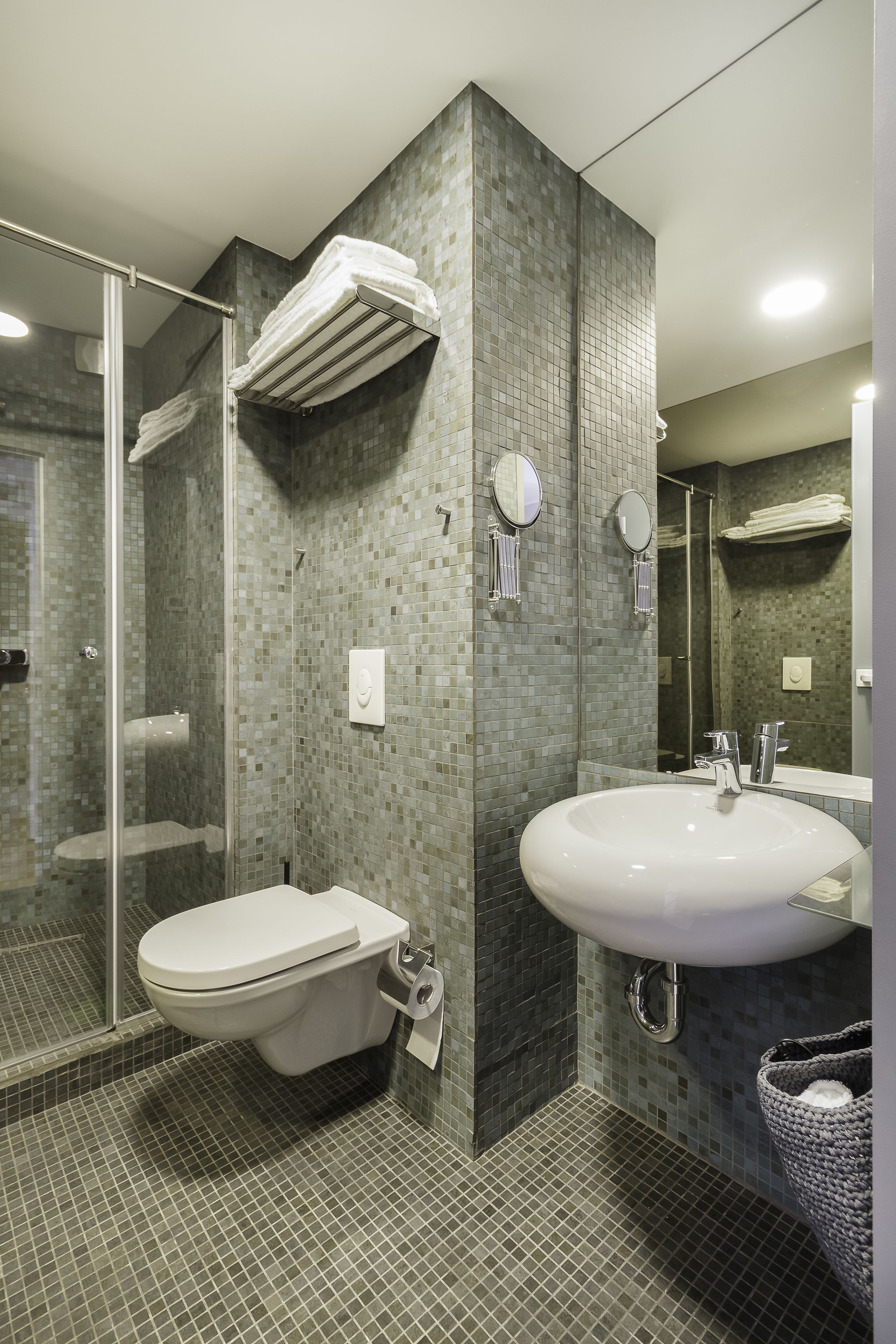 superior double room, 1 queen bed | bathroom | shower, free toiletries, hair dryer, bathrobes