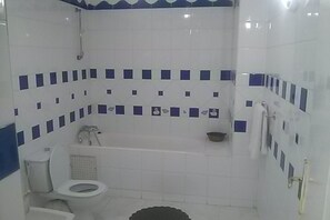 Villa, 4 Bedrooms | Bathroom