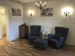 Dobbeltrom, 2 enkeltsenger, min balkong | Minibar, free WiFi, bed sheets - Hjelle Hotel (Stryn)