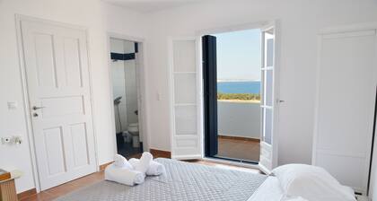 Cycladic Villa with fantastic sea view