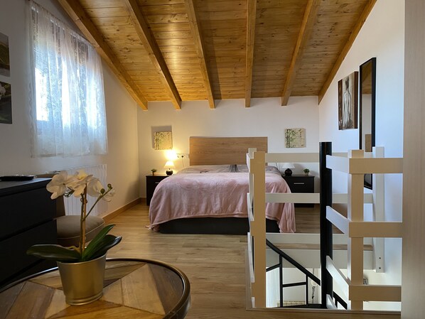 1 chambre, fer et planche à repasser, Wi-Fi gratuit, draps fournis