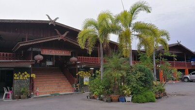 普龙酒店