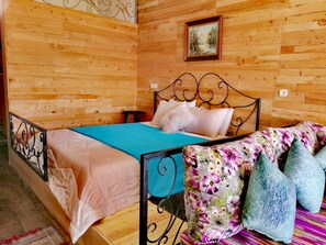 Standard Double Room | Blackout drapes, free cribs/infant beds, free WiFi, bed sheets - Tamanoucht Auberge (Zaouia Ben Smine)