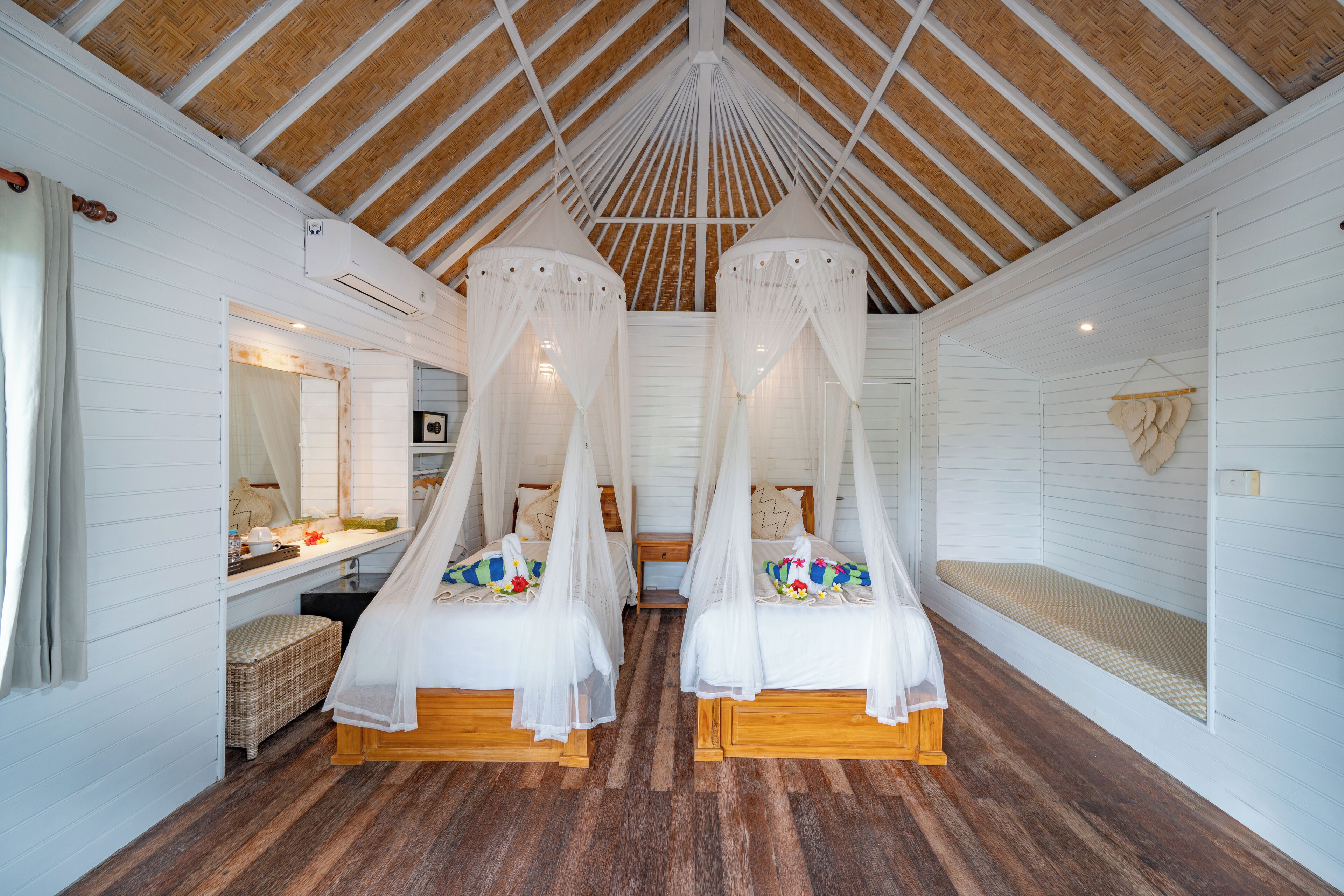 One-Bedroom Bungalow (Twin Room) | Minibar, in-room safe, desk, free WiFi