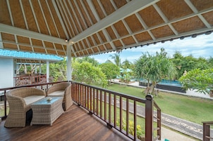 Standard Double Room | Terrace/patio