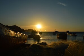 Nær stranden