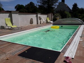 Piscine extérieure (ouverte en saison)