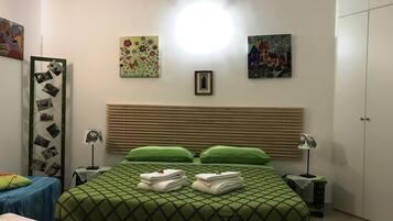 Desk, free WiFi, bed sheets