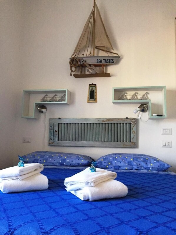Desk, free WiFi, bed sheets