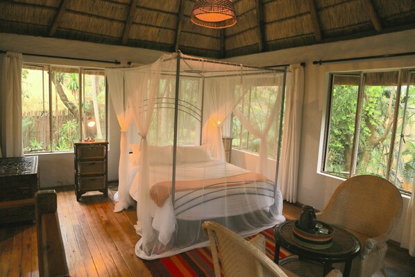 Chaumière familiale (2) | Coffre-fort, literie fournie