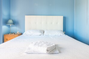 Grand Apartment (Near Metro #1) | Desk, free WiFi - Space Paradise Apartments (Athens)