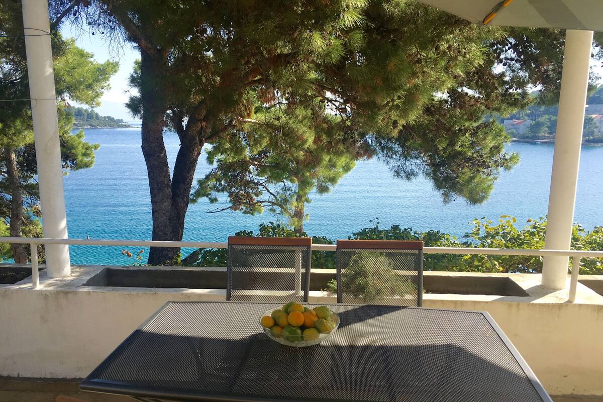 Apartamento, 2 quartos, sacada, vista para o mar | Terraço/pátio