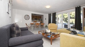Unclassified image, 2 of 20, button - Apartments Lumbarda Bay (Lumbarda)