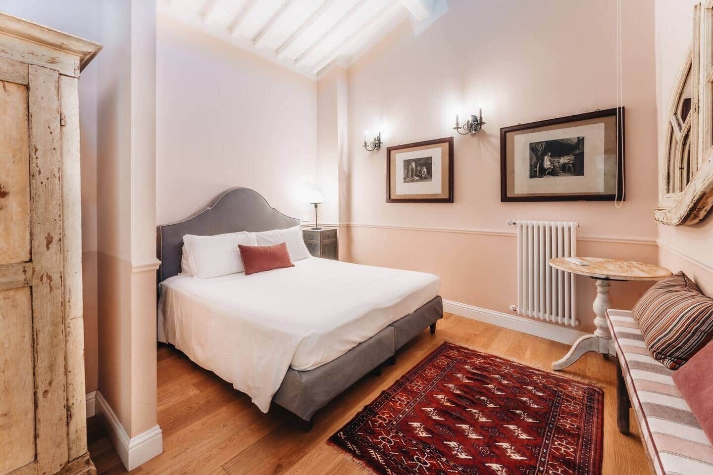 2 bedrooms, in-room safe, desk, iron/ironing board