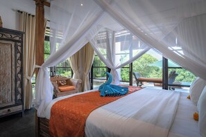 4 habitaciones, tabla de planchar con plancha, wifi y ropa de cama 