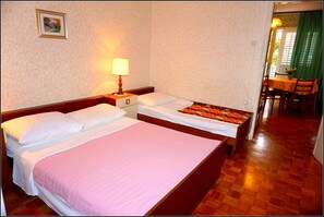 Apartment, 1 Bedroom, Garden View | Free WiFi, bed sheets - Apartments Palma IM (Piran)