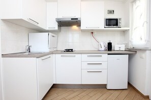 Apartment, Sea View | Private kitchen - Sunny Terraces Apartments ZT (Piran)