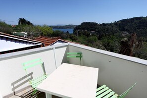 Departamento, vista al mar | Terraza o patio