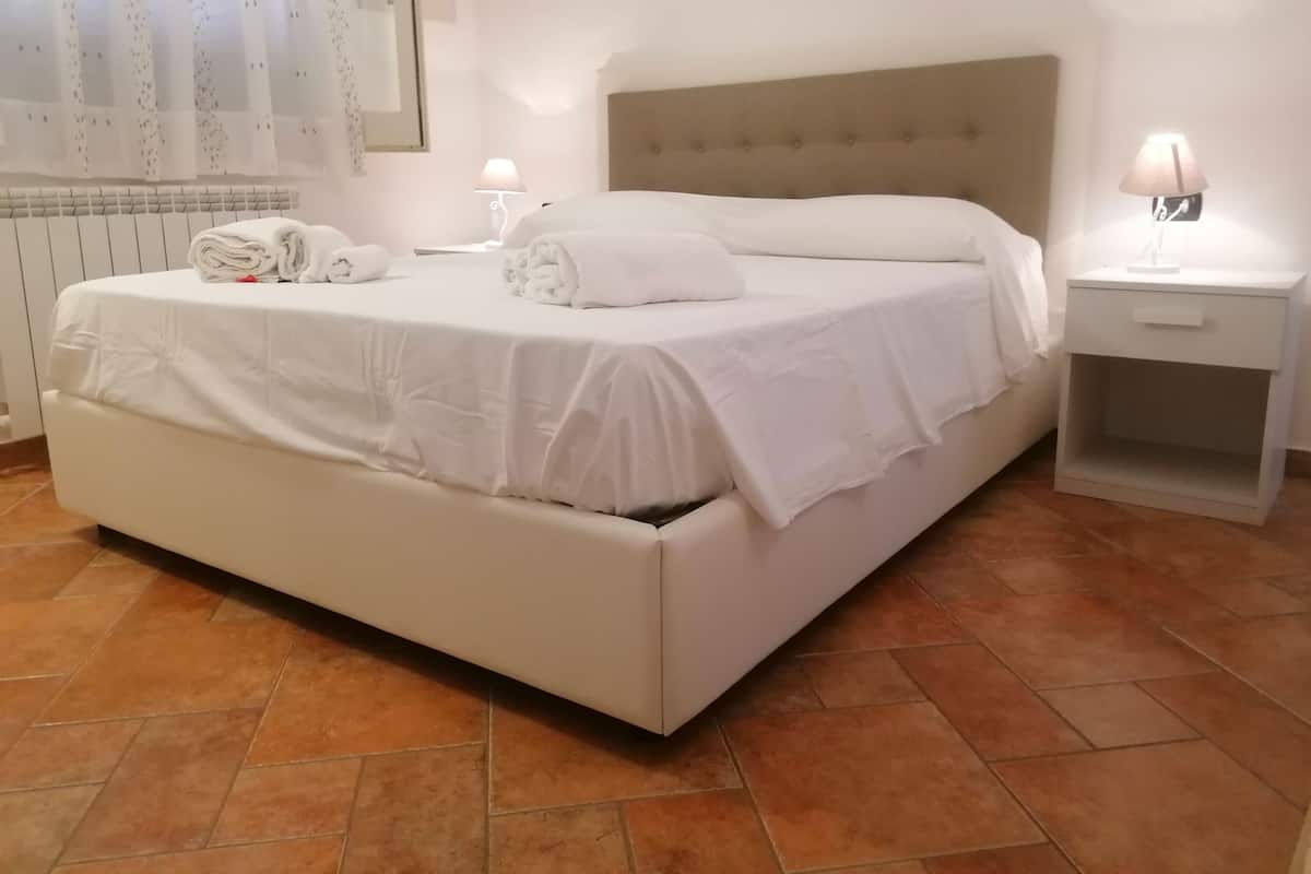 Triple Room | 1 bedroom, premium bedding, in-room safe, desk