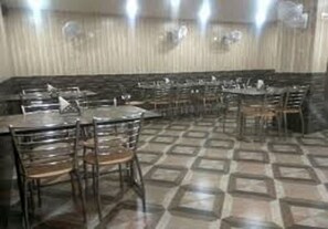 Free buffet breakfast